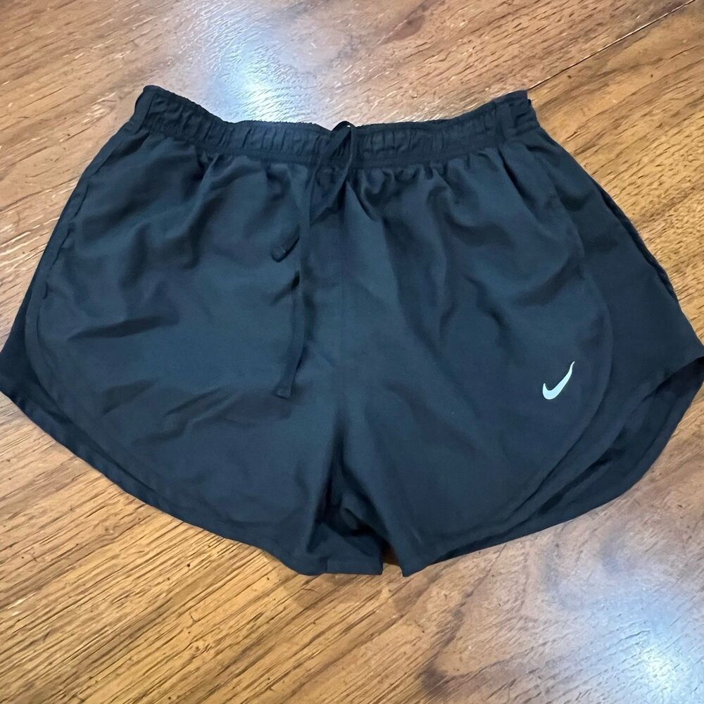 Nike Tempo Running Shorts Womens Medium M Black Dri Fit Track Athletic Gym Liner